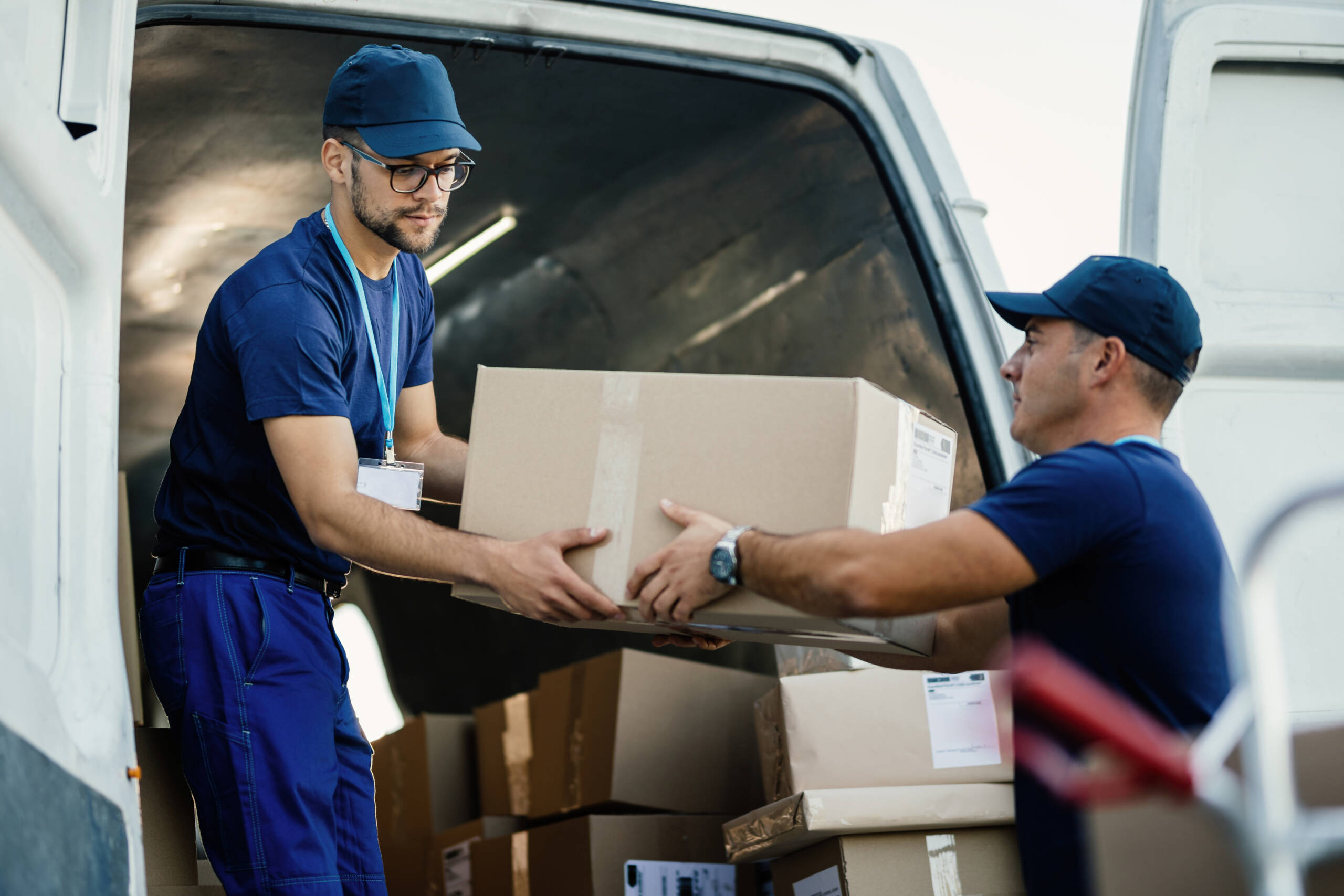 unloading packages